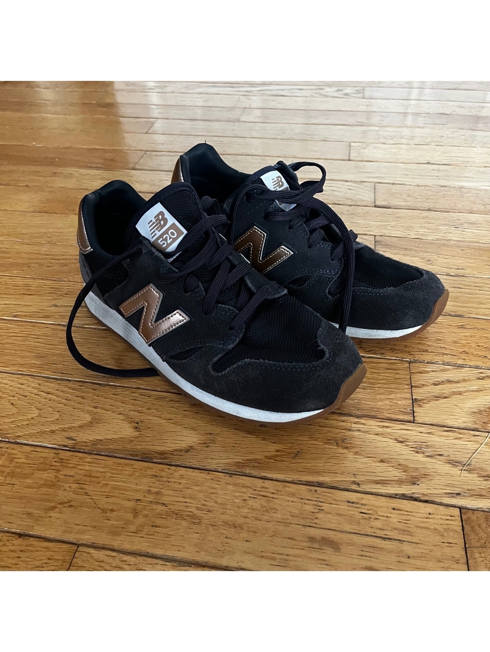 New Balance 520 Navy and Bronze Women's Sneakers Size 7.5 US